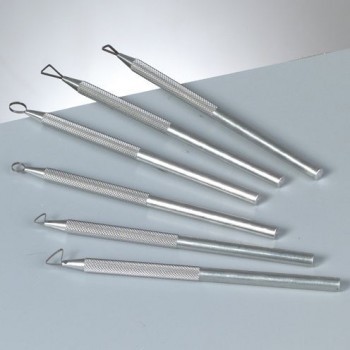 sechs unterschiedliche Modelliermesser im Set