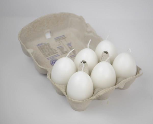Eierkerzen weiss 6er Pack im Eierkarton